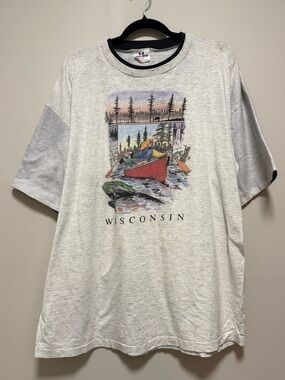 Wisconsin Canoe Graphic T-shirt